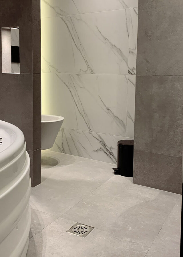 https://www.paragonconstruction.gr/wp-content/uploads/2022/07/NEW-ANAKAINISI_MPANIOY_KENTRIKI-εικόνα-640x900.jpg